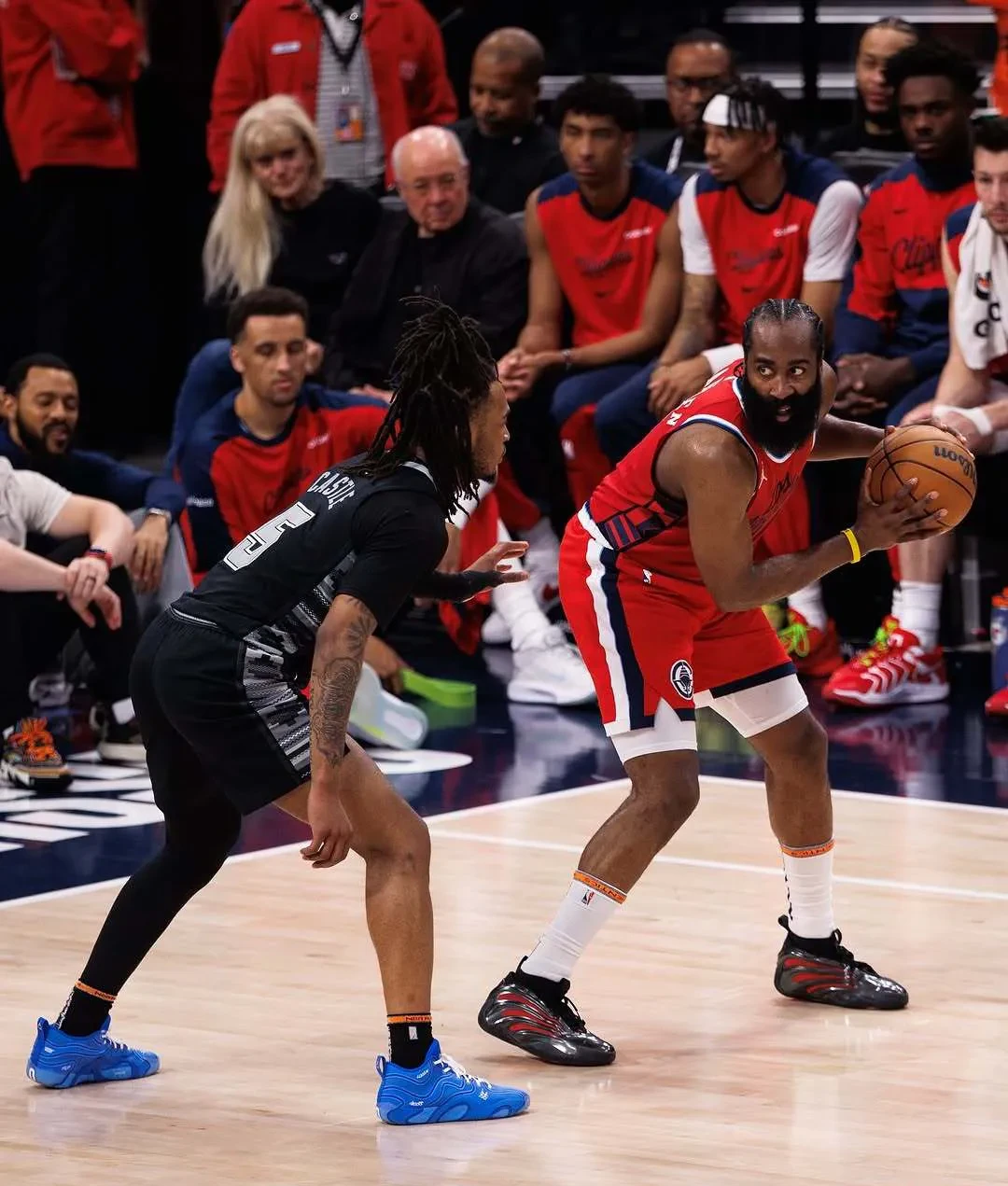 加时末段洛杉矶湖人备战法甲,复出首秀细节曝光,话题不断,年轻球员得到机会的简单介绍