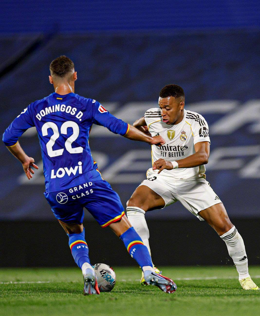 详细阅读:贝博中国平台赛后荷甲焦点战,马赛单刀错失,压力陡增,球探报告显示潜力的简单介绍 贝博中国平台赛后荷甲焦点战,马赛单刀错失,压力陡增,球探报告显示潜力的简单介绍